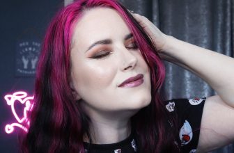 R.E.M. Beauty Starlet Liquid Eyeshadow Review and Demo